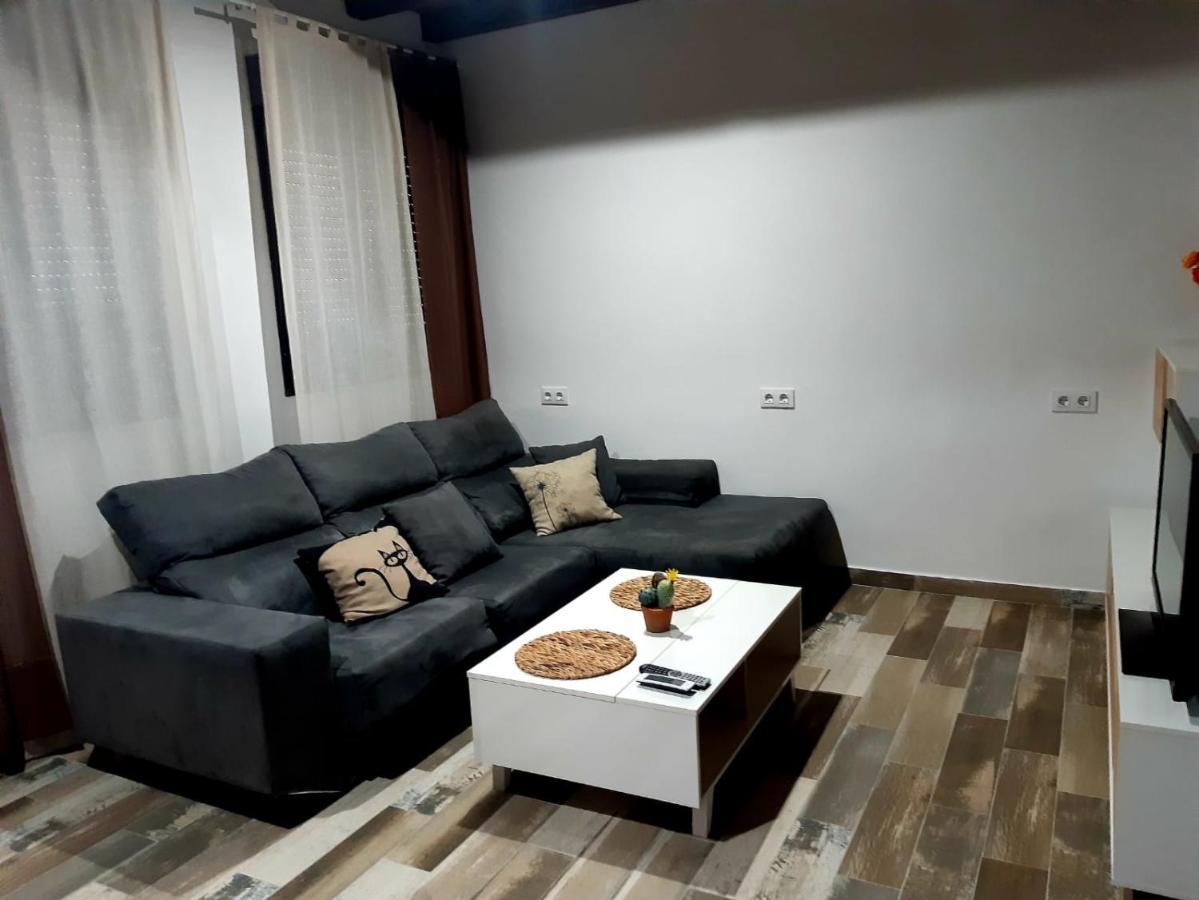 Apartamentos Callampa Torrejon el Rubio Luaran gambar