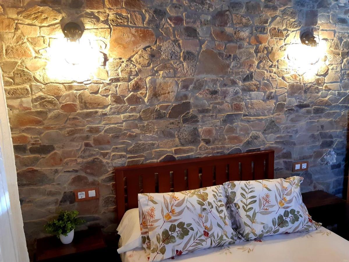 Apartamentos Callampa Torrejon el Rubio Luaran gambar