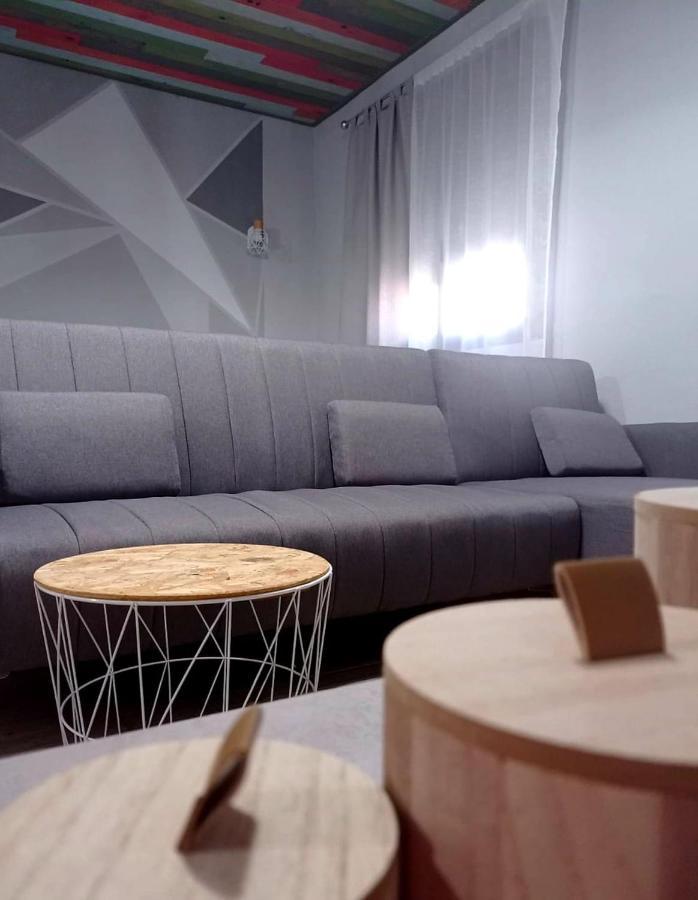 Apartamentos Callampa Torrejon el Rubio Luaran gambar