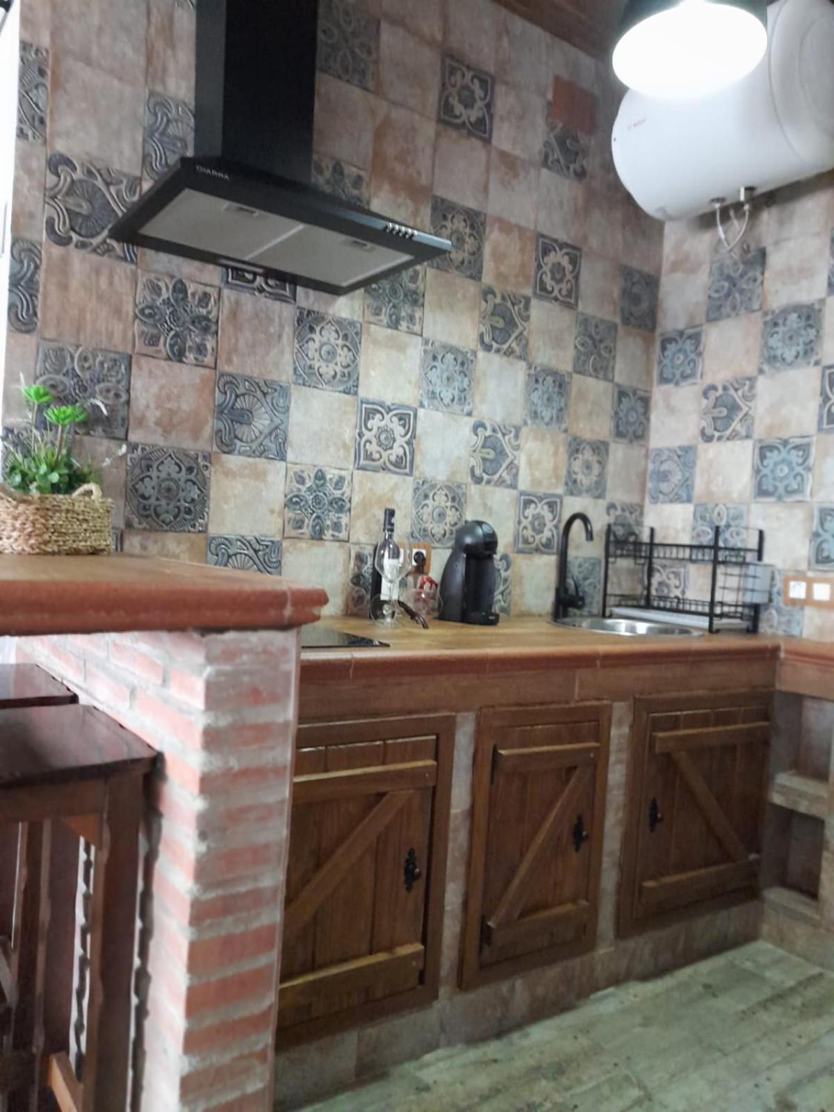 Apartamentos Callampa Torrejon el Rubio Luaran gambar